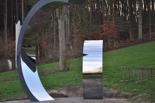 spiegelglanz Edelstahl rostfrei Gartenkunst Parkskulptur Park