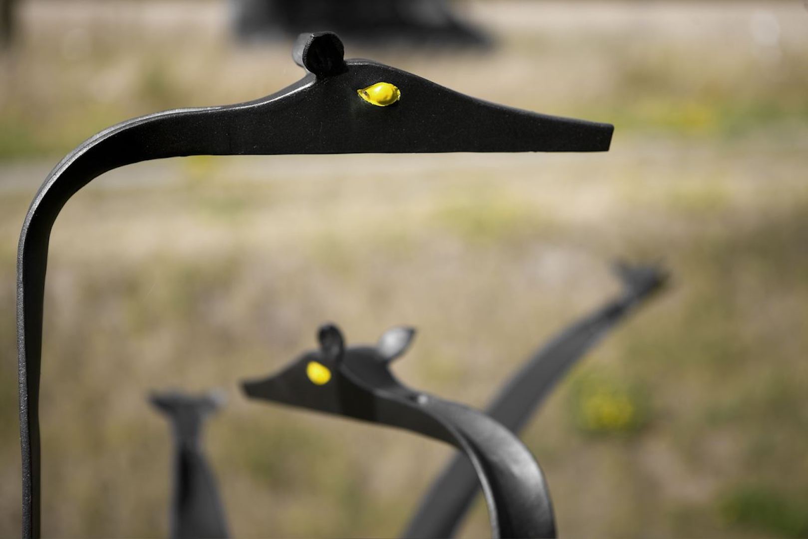 Gartenskulptur Windhunde bewegliche Skulptur Tierskulpturen