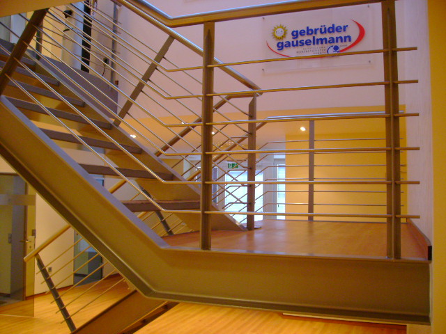 Treppengeländer Edelstahl gebürstet Designertreppe