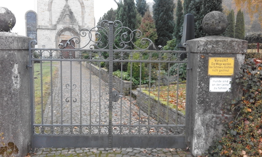 Toranlage Friedhof historisch Restauration Osnabrücker Land , Amt für Bau- und Kunstpflege, kirche
