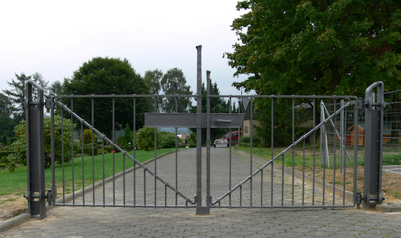 historisches Tor handgeschmiedet in der Kunstschmiede Niedersachsen