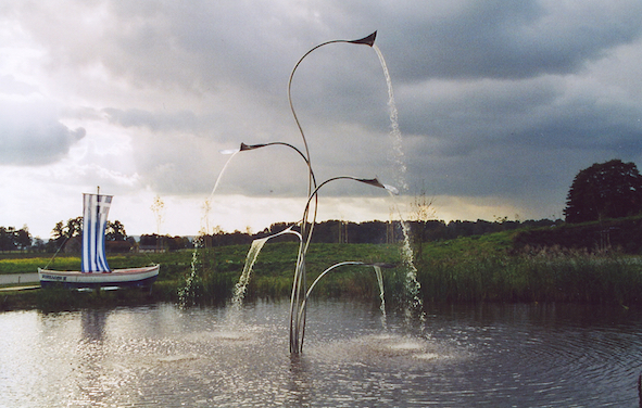 Brunnen und Wasserspiele des Kunstschmied Niedersachsen in edler Metallkunst